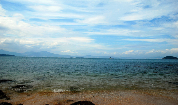 大海海天一色