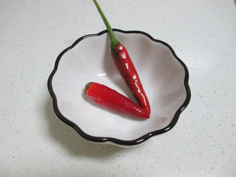 一盘辣椒
