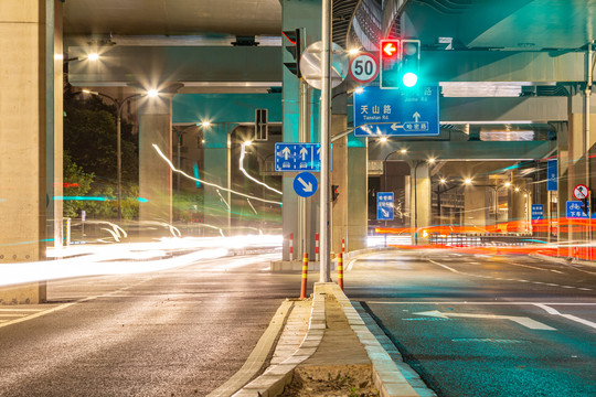 长宁路北横高架