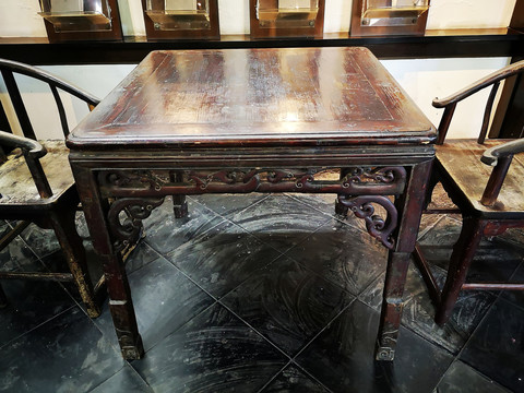 古代方桌