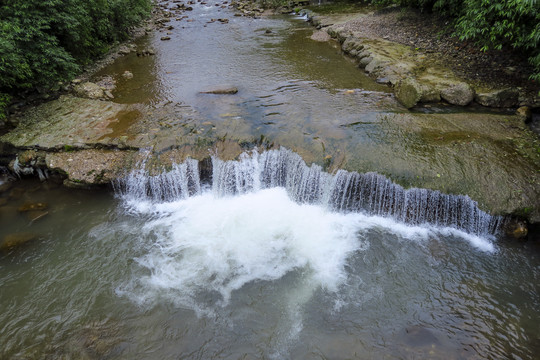 青城山后山飞瀑流泉