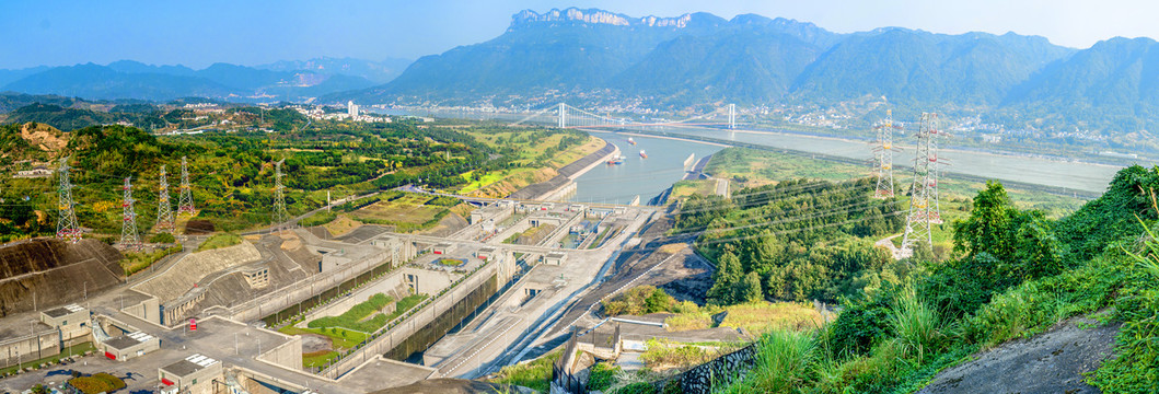 三峡大坝