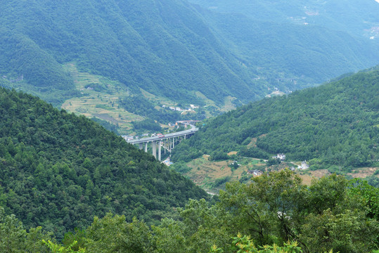 沪渝高速公路榔坪段