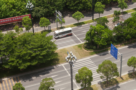 城市道路掠影