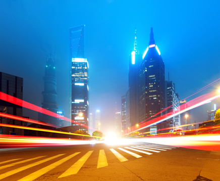 上海浦东陆家嘴城市道路夜景