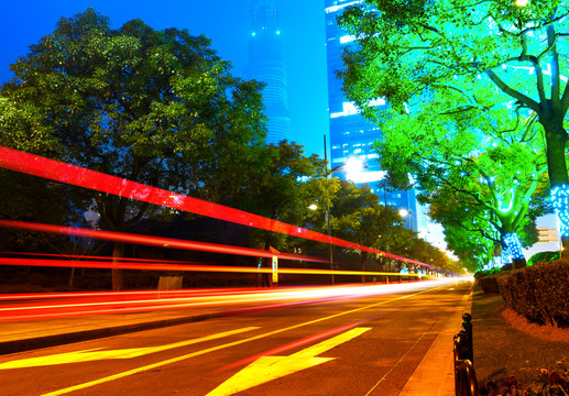上海浦东陆家嘴城市道路夜景