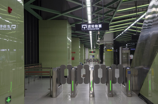 上海地铁站过道闸机