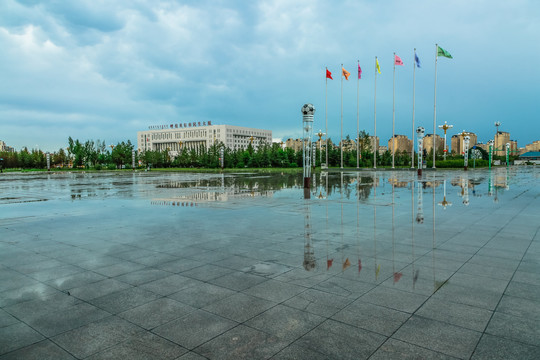 雨后广场