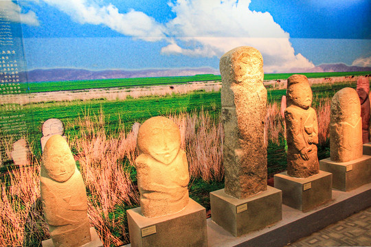 新疆伊犁州博物馆石像