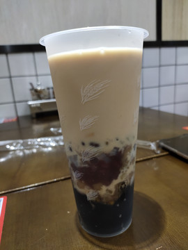 烧仙草奶茶