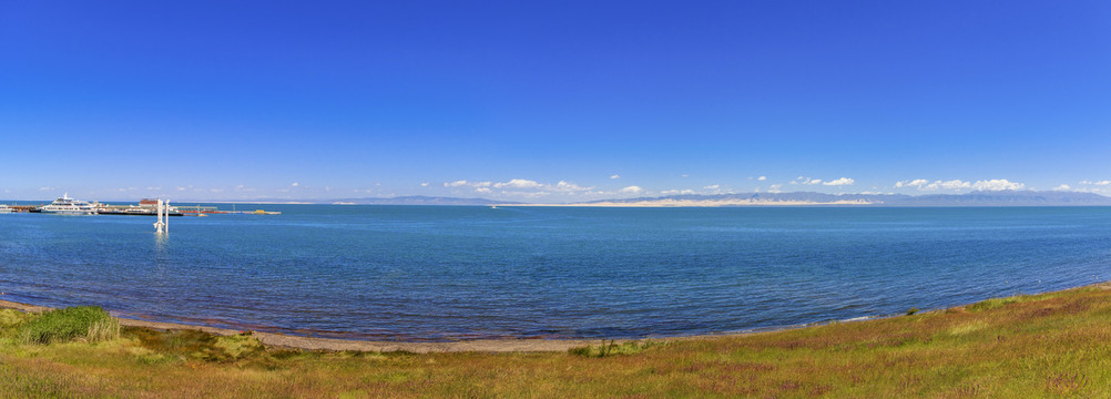 青海湖全景