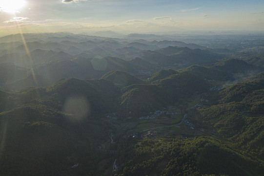 大山日落航拍