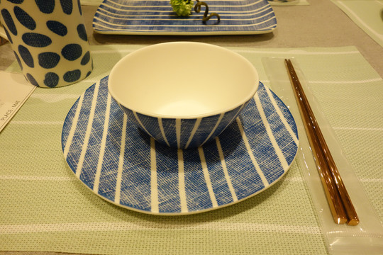 餐具