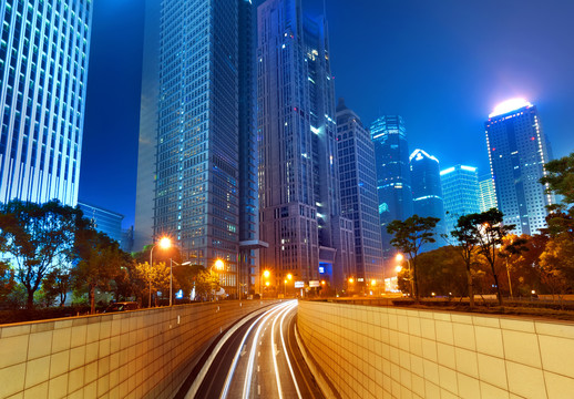 上海浦东陆家嘴城市道路夜景