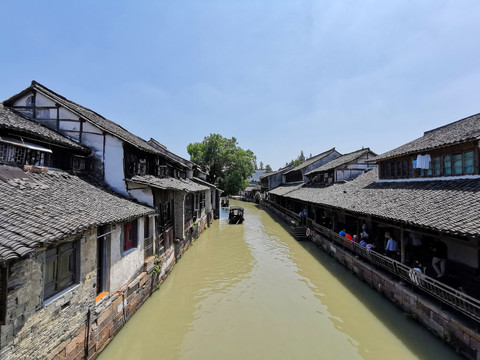 乌镇西栅景区临河水阁廊棚