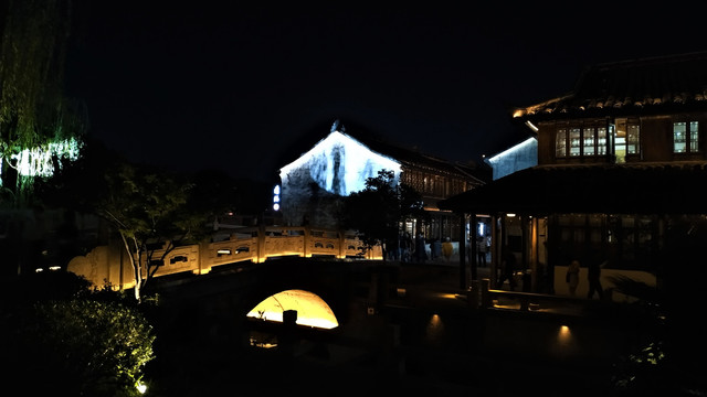 古镇夜景