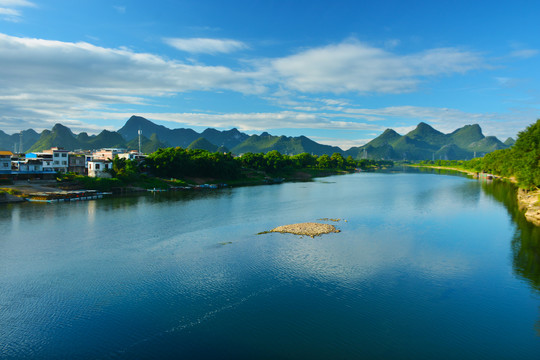 桂林恭城河风光