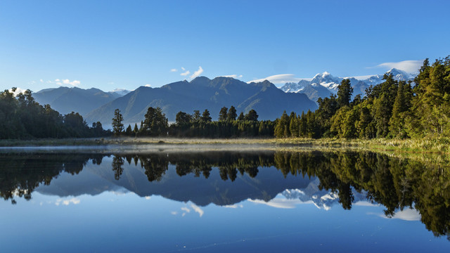 新西兰马西森湖自然景观