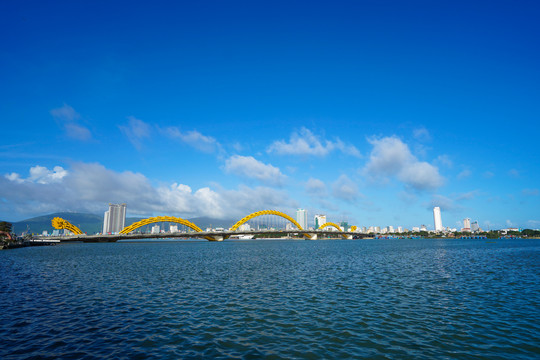 越南岘港龙桥