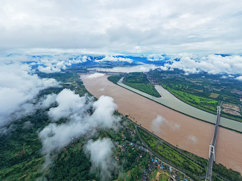 三峡泄洪