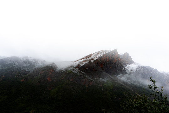 稻城亚丁雪山风光