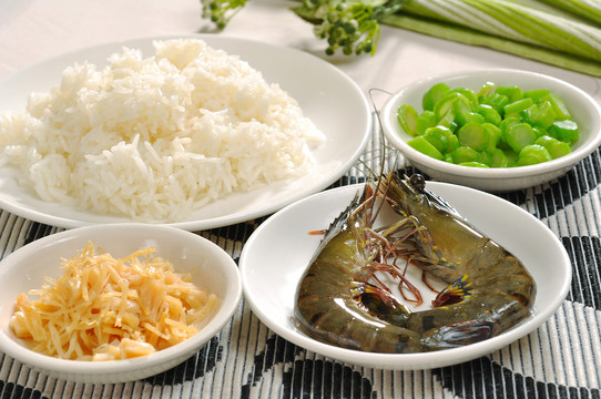 海鲜菜粒捞饭