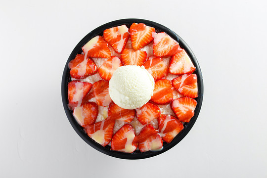 草莓冰淇淋冰沙