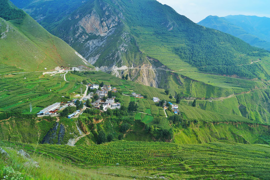 云南大山人家