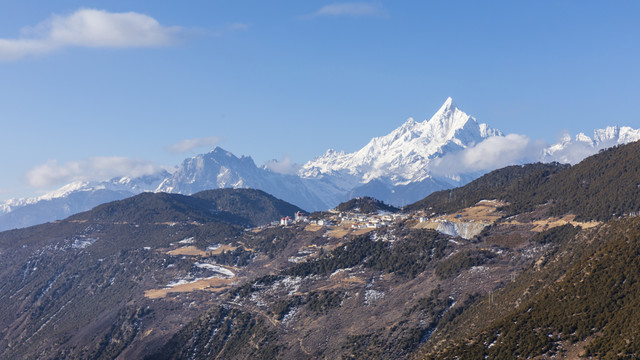 云南德钦梅里雪山自然风光