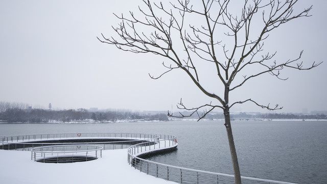 安徽省合肥市翡翠湖风景区雪景