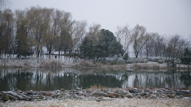 安徽省合肥市翡翠湖风景区冬季雪