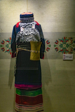 傣族女子服装