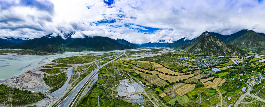 西藏林芝风景航拍