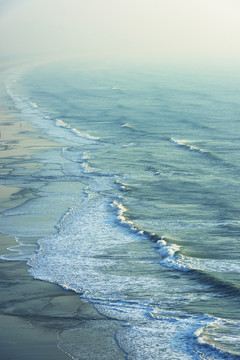 海滩波浪