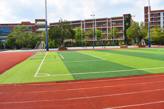 松山湖中心小学