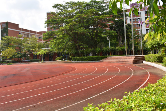 松山湖中心小学