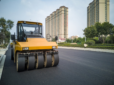 沥青道路施工