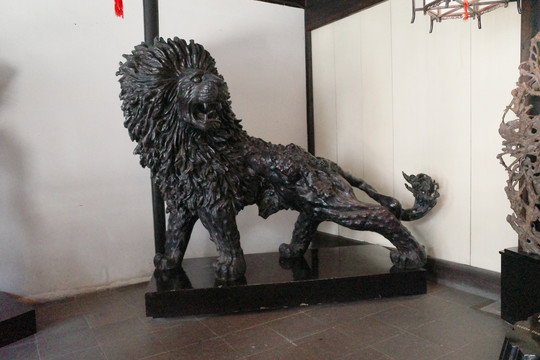 狮子木雕