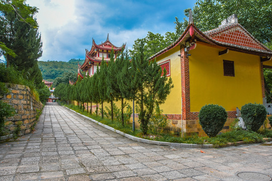 南山广化寺