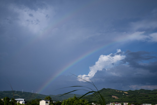 雨后彩虹