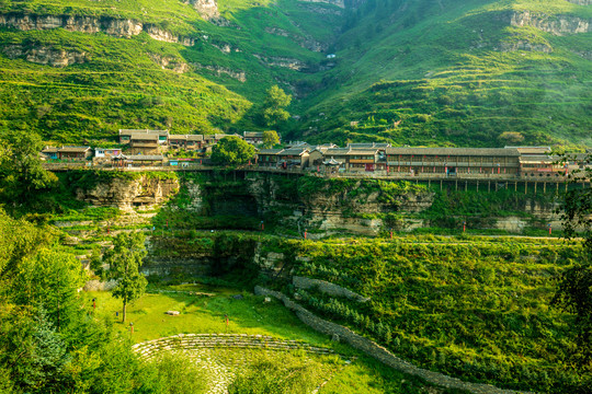 山西忻州悬空村