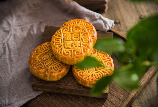 莲蓉月饼