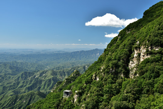 河北省保定市涞源县白石山风景区