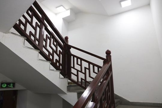 中式木楼梯
