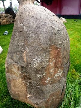 原石石刻