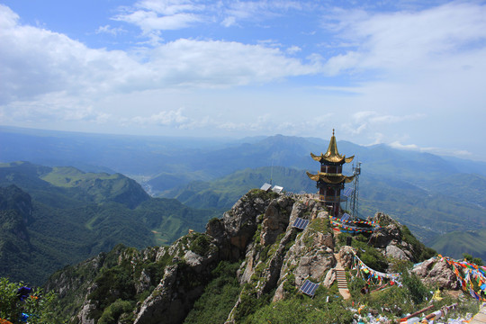 莲花山