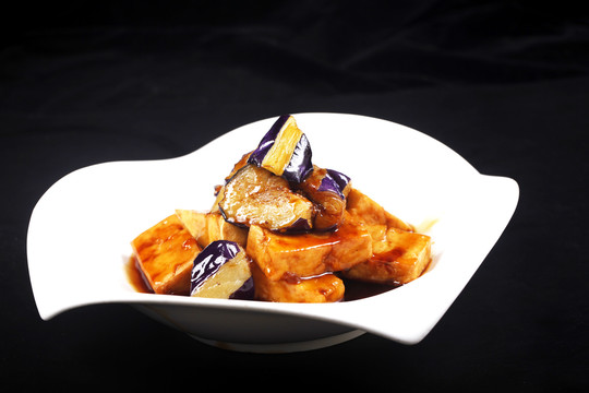 紫茄焖豆腐