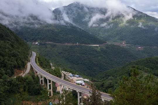 重庆巫山机场路