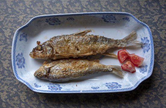 煎鱼仔