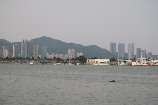 珠海情侣路珠海日月贝风光景色